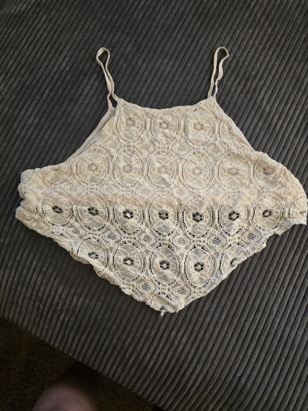 rue21 Cream Crochet Lace Kerchief Cami Tank Top